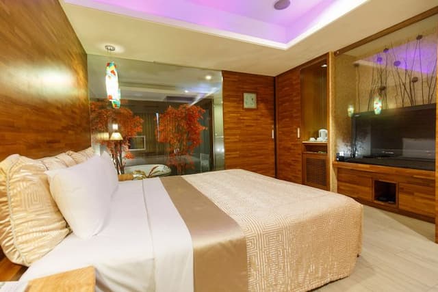 SLV HOTEL GROUP-SLV business hotel-Standard Deluxe Room-4