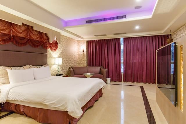 SLV HOTEL GROUP-SLV business hotel-Deluxe Superior Room-6