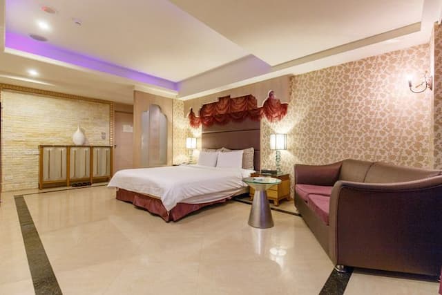 SLV HOTEL GROUP-SLV business hotel-Deluxe Superior Room-1