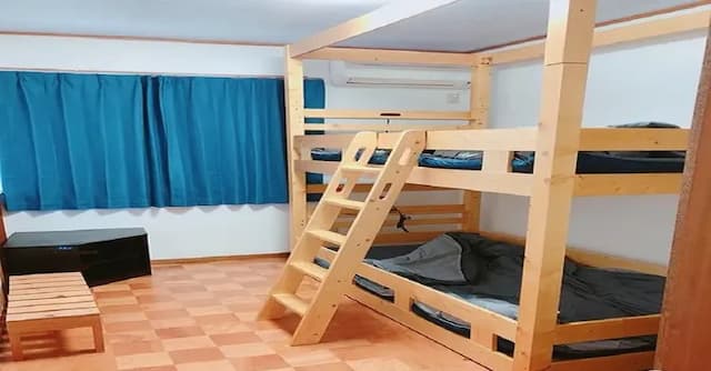 女性専用洋室ドミトリーroom