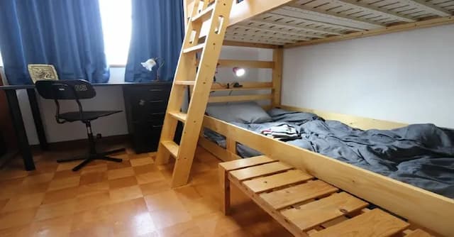 女性専用洋室ドミトリーroom