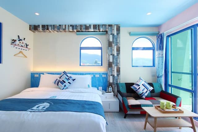 White Mediterranean Hostel-Sea View Room l Deluxe Sea View Double Room (sea view/no breakfast)-4