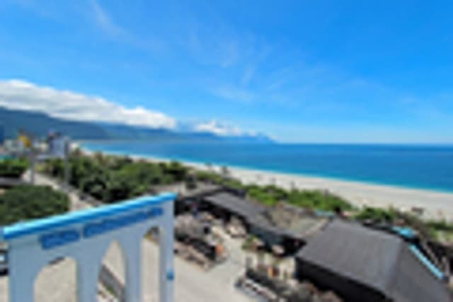 White Mediterranean Hostel-Sea View Room l Sunshine Sea View Double Room (Facing the Sea/No Breakfast)-4