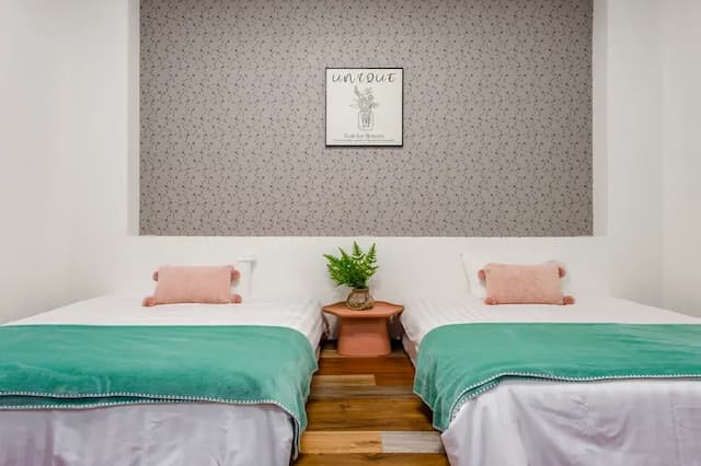 櫻花民宿-高級雙床房-4