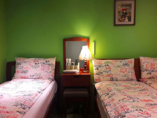 三隻老虎青年旅店-標準三人房-9