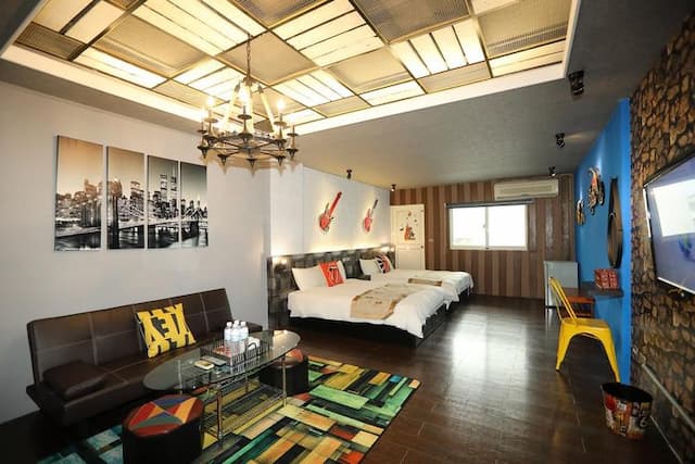 菲斯佩旅居民宿-高級四人房-7