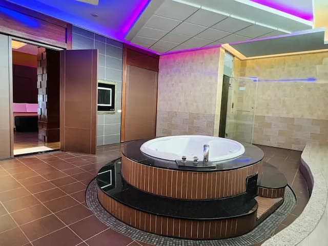 薇風精品汽車旅館 l 免費早餐-貴族情人房-3