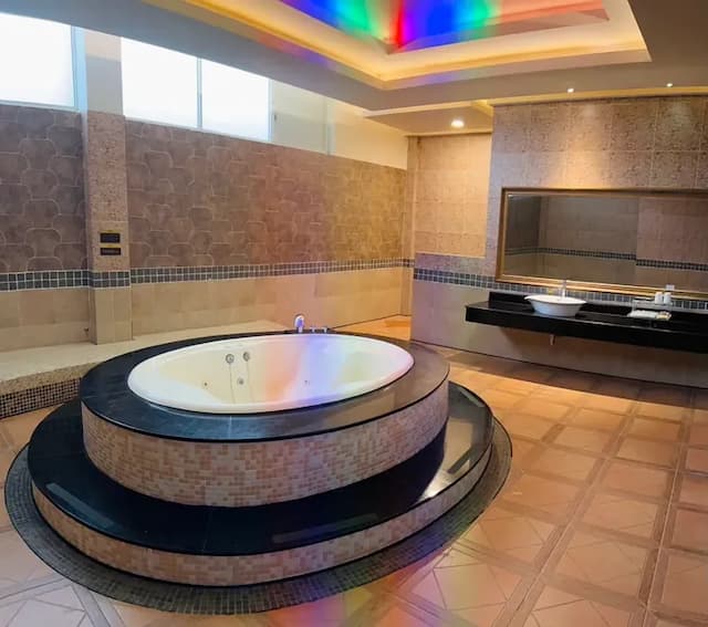 薇風精品汽車旅館 l 免費早餐-貴族情人房-5