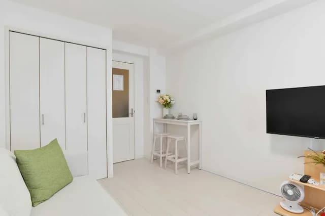 FL民宿 日本橋｜浪速區/車站步行6分/1 至 4 人/一線直達京都/40 吋電視+Netflix-位於大阪充滿活力的浪速區的舒適公寓，車站步行6分鐘，可供 1 至 4 人入住，配備 40 吋電視（可收看 Netflix）-8