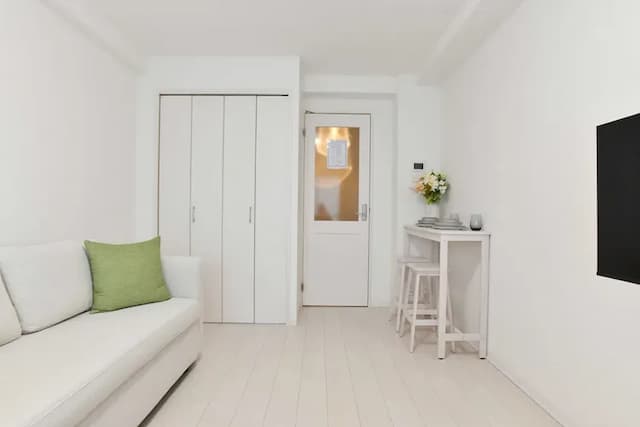 FL民宿 日本橋｜浪速區/車站步行6分/1 至 4 人/一線直達京都/40 吋電視+Netflix-位於大阪充滿活力的浪速區的舒適公寓，車站步行6分鐘，可供 1 至 4 人入住，配備 40 吋電視（可收看 Netflix）-7