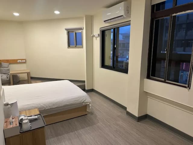 慢且洄瀾文旅飯店｜花蓮市中心美食吃不停｜香榭大道上-日式雙人房 - 無停車位-5