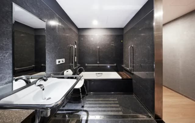 雀客旅館台北南京｜緊鄰捷運站-雙人房 - 無障礙空間-6