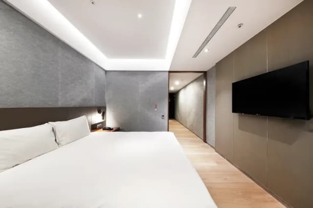 雀客旅館台北南京｜緊鄰捷運站-雙人房 - 無障礙空間-5