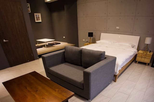 Man Man Band-Deluxe double room-3