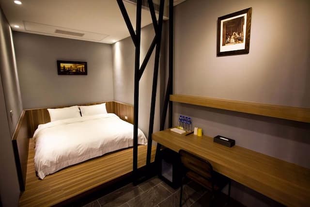 Man Man Band-Forest Quadruple room-1