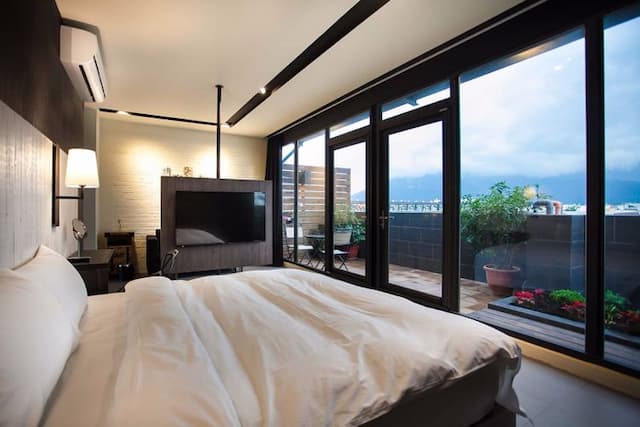 Man Man Band-VIP double room-2