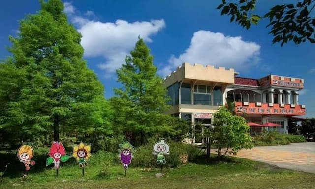 宜蘭童話村民宿 l可6~20人包棟 l田中央獨棟獨院  l獨立陽台 l泡湯池l電動麻將 l 烤肉 l 戲水 l 餵魚喝奶奶-宜126童話村有機農場民宿4人小包棟l庭院花園 l獨立進出口 l獨立陽台可烤肉 l麻將 l餵魚喝奶奶-7