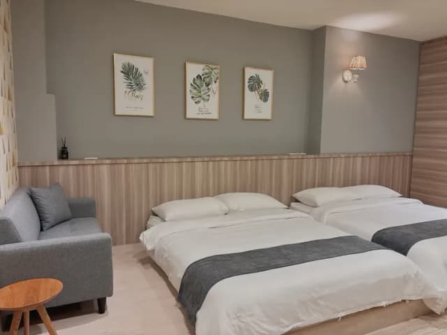 北歐小幸福｜鄰近台南火車站-歡樂北歐四人房-3