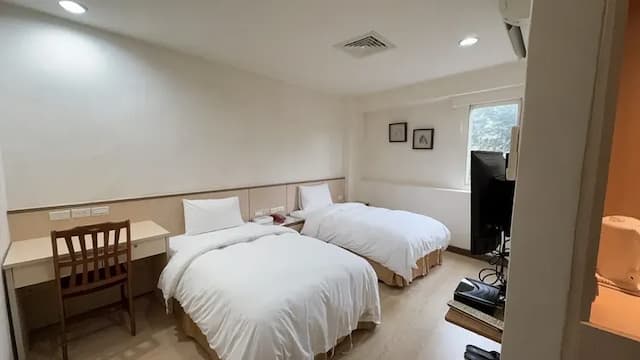 老爺商務旅館-經濟兩小床-1