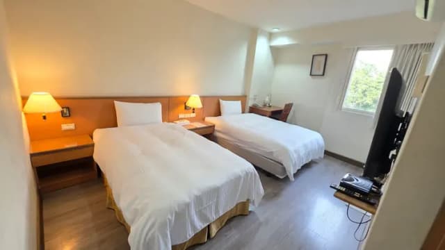 老爺商務旅館-經典兩小床-2