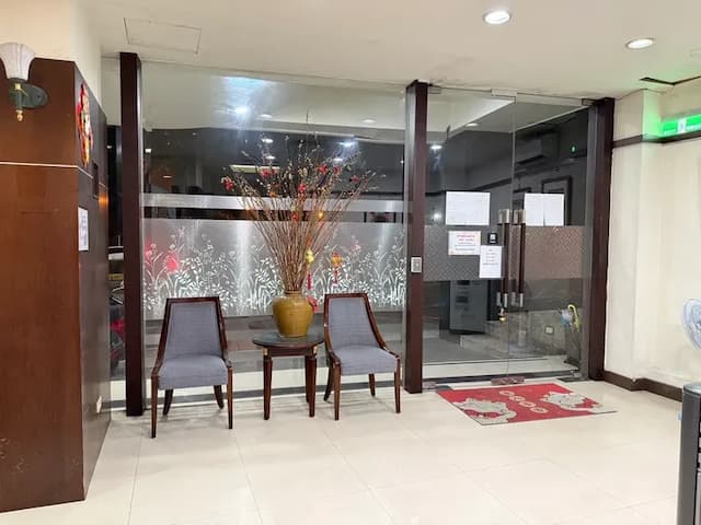 老爺商務旅館-豪華四人房-6