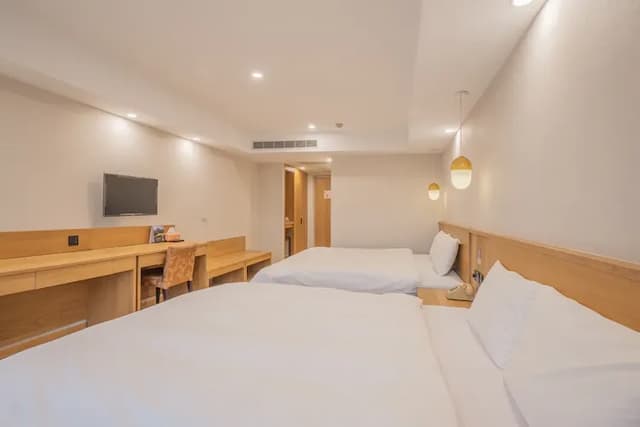 漢彌敦大飯店-豪華四人房-4