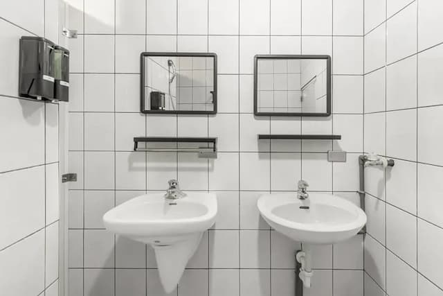 Nostalgic Inn-Family Room with Shared Bathroom_B301-10