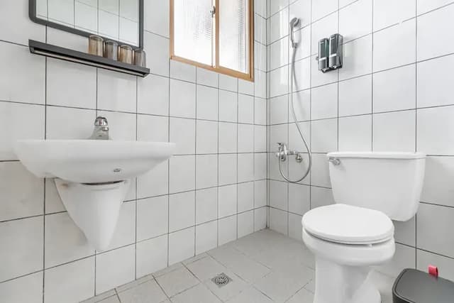 Nostalgic Inn-Family Room with Mountain View_A205.A305-9