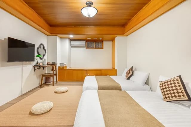 Nostalgic Inn-Quadruple Room with Shared Bathroom_A206.A306-2