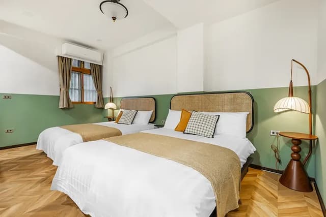 Nostalgic Inn-Superior Family Room_B101-2