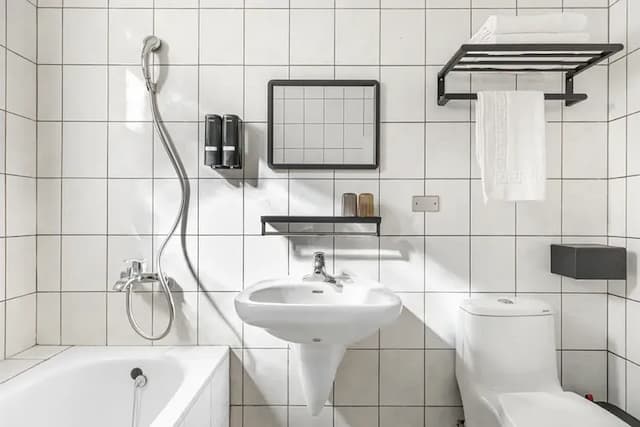 Nostalgic Inn-Deluxe Double Room with Bathtub_A101-9