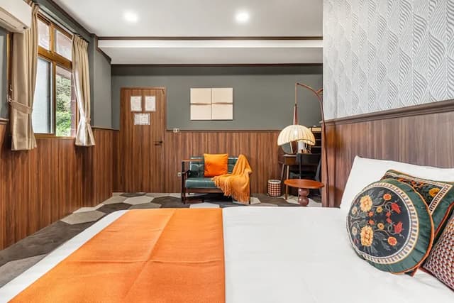 Nostalgic Inn-Deluxe Double Room with Bathtub_A101-4