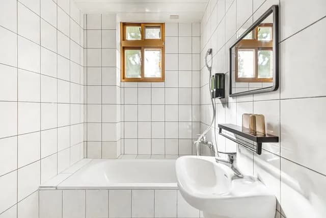 Nostalgic Inn-Deluxe Double Room with Bathtub_A101-10