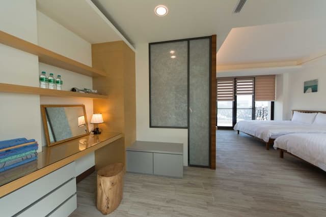 First Quality B&B-Blue owl-4