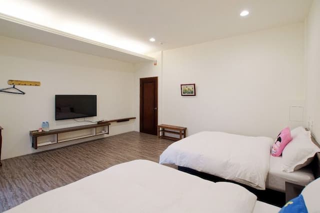 捷米民宿-四人小米套房-3