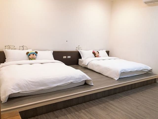 捷米民宿-四人小米套房-1