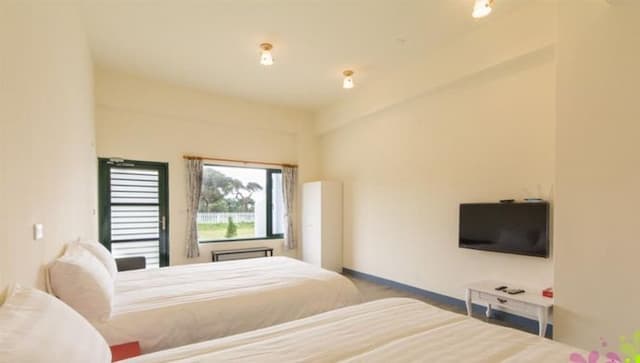 墾丁夏綠地民宿｜墾丁國家森林遊樂區旁-浴池四人套房-4