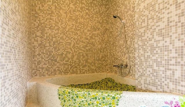 墾丁夏綠地民宿｜墾丁國家森林遊樂區旁-浴池四人套房-7