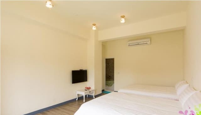 墾丁夏綠地民宿｜墾丁國家森林遊樂區旁-浴池四人套房-3