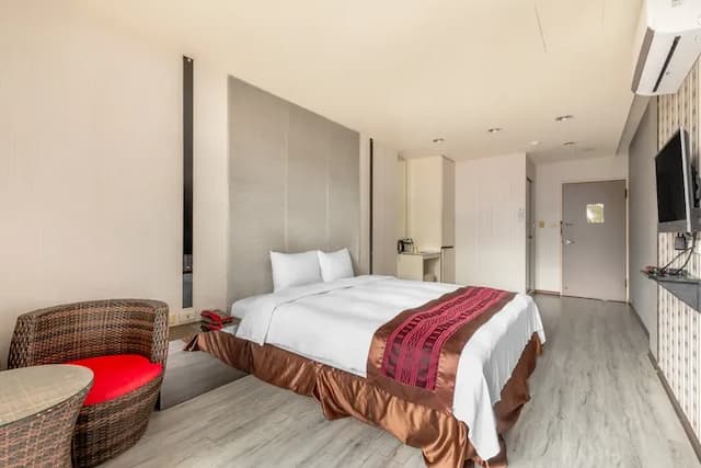 SongHeYuan-Deluxe Double Room with Balcony_203.302-10