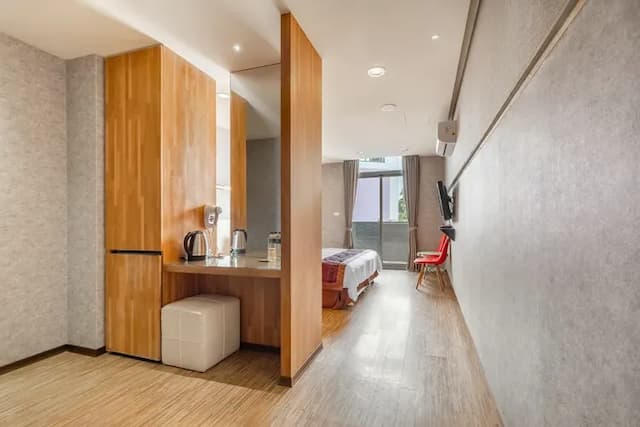 SongHeYuan-Deluxe Double Room with Balcony_203.302-3