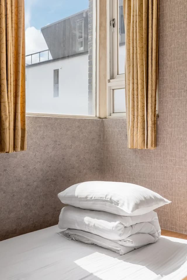 SongHeYuan-Family Room_301-9