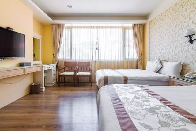 Miller Home-Quad Room With Bathtub-201.301.401-5