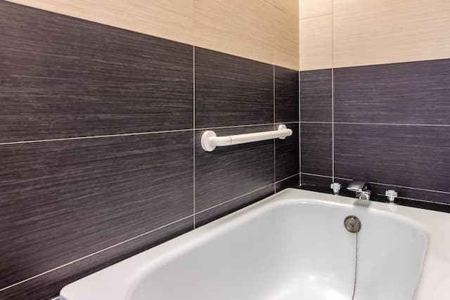 Miller Home-Quad Room With Bathtub-201.301.401-9