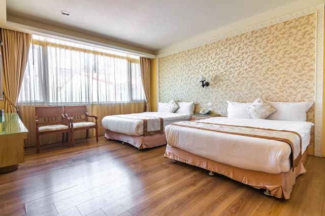 Miller Home-Quad Room With Bathtub-201.301.401-3