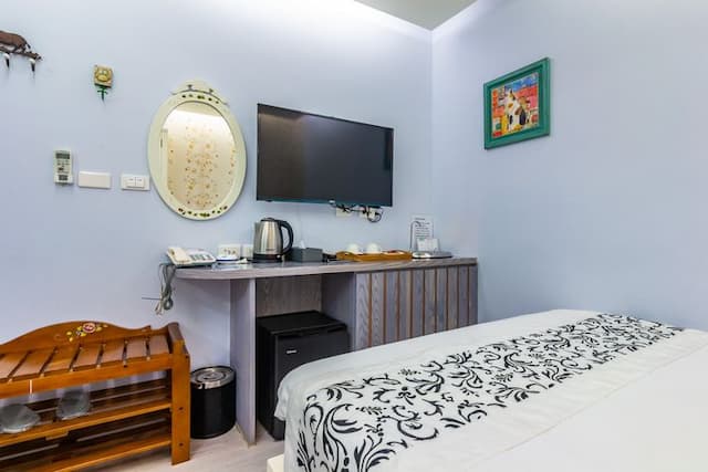 Miller Home-Standard Double Room-No Window-202.302.402-4