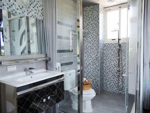 Bamboo Trail Garden Resort-standard two-person room-7