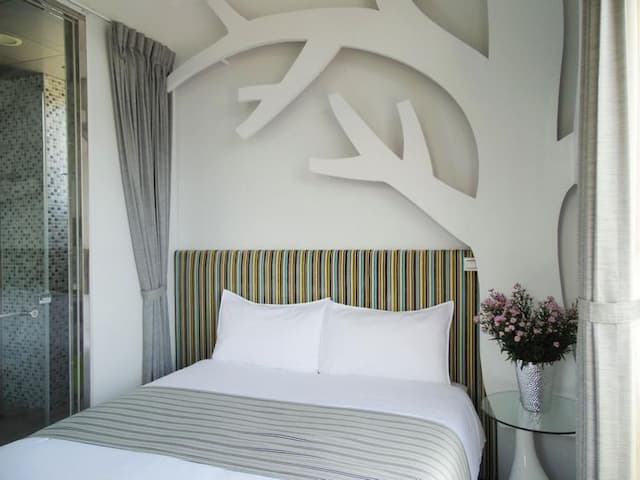 Bamboo Trail Garden Resort-standard two-person room-5