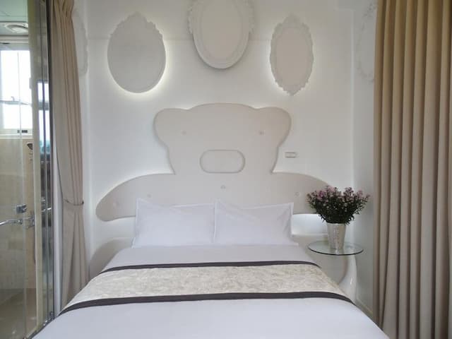 Bamboo Trail Garden Resort-standard two-person room-2