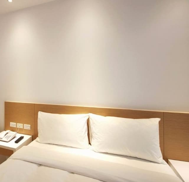 zé hú mín sù-Welcome double room-2